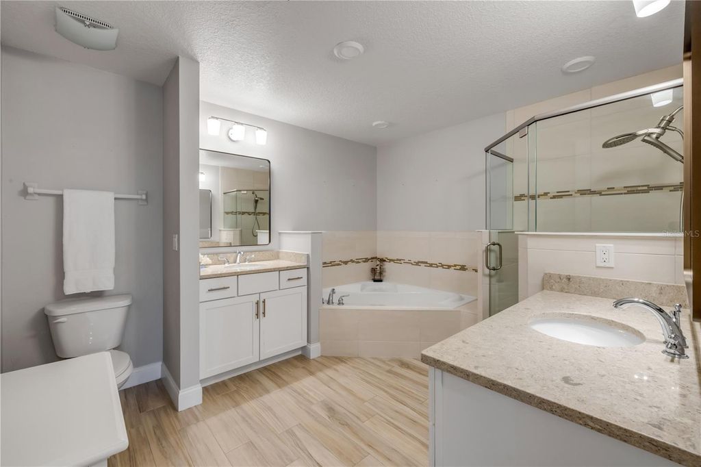 Image 24 of property listing at 4 RIVERWALK DRIVE 305, New Smyrna Beach, FL 32169