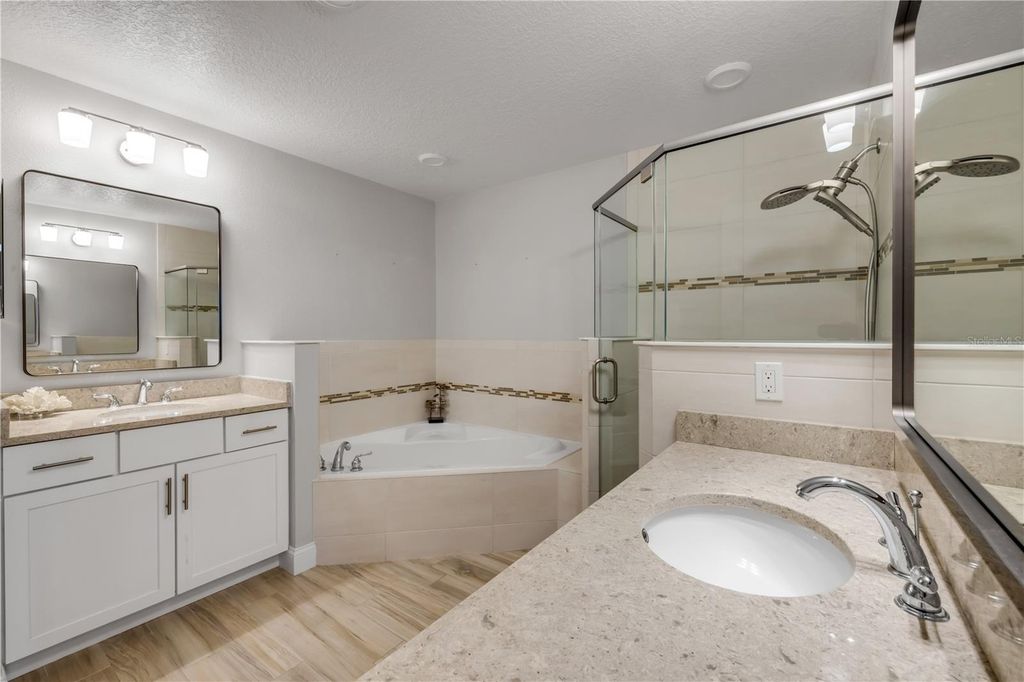 Image 25 of property listing at 4 RIVERWALK DRIVE 305, New Smyrna Beach, FL 32169