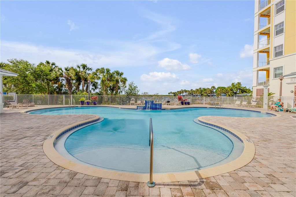 Image 52 of property listing at 4 RIVERWALK DRIVE 305, New Smyrna Beach, FL 32169