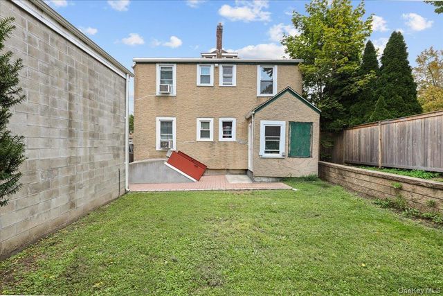 152 Summerfield Street 2L, Scarsdale, NY 10583