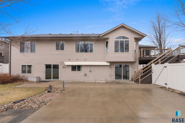 4917 E 42nd St Street, Sioux Falls, SD 57110