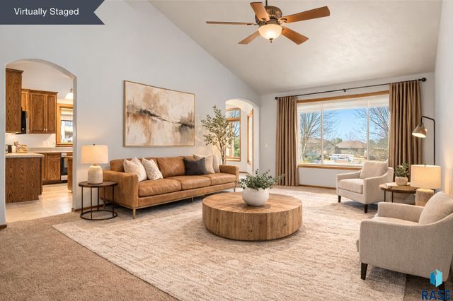 4917 E 42nd St Street, Sioux Falls, SD 57110