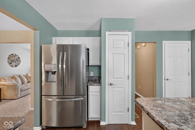 13895 Barnett Place, Fishers, IN 46038