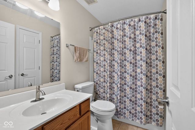 13895 Barnett Place, Fishers, IN 46038