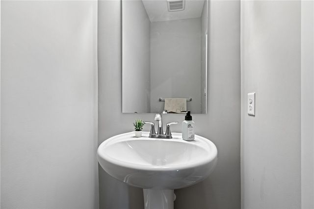 2013 Field Stone Drive, South Fayette, PA 15057