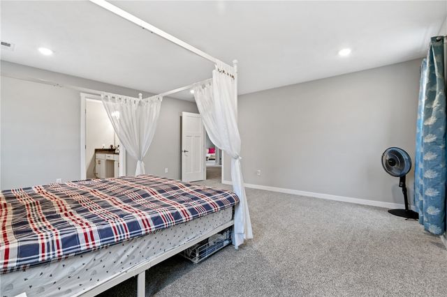 2013 Field Stone Drive, South Fayette, PA 15057