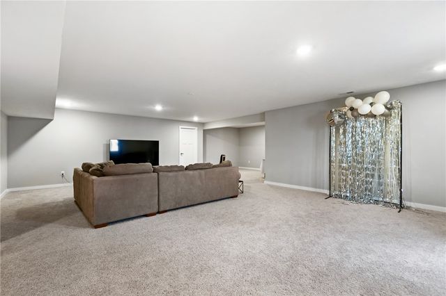 2013 Field Stone Drive, South Fayette, PA 15057