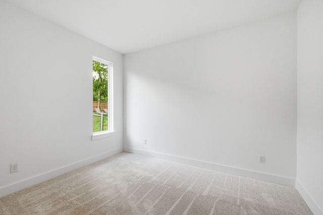 521 W Walker Street, Denison, TX 75020