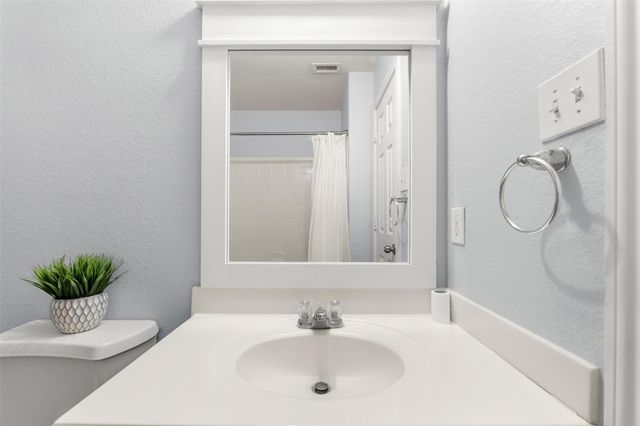 8735 Sunny Gallop Drive, Tomball, TX 77375