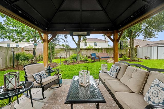8735 Sunny Gallop Drive, Tomball, TX 77375