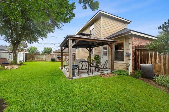 8735 Sunny Gallop Drive, Tomball, TX 77375