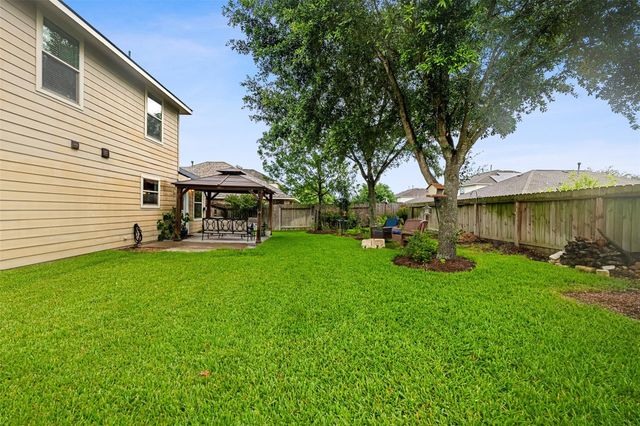 8735 Sunny Gallop Drive, Tomball, TX 77375