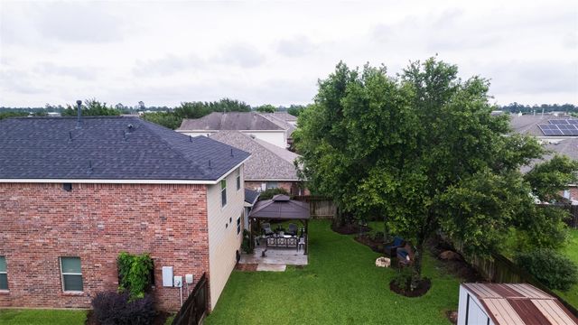 8735 Sunny Gallop Drive, Tomball, TX 77375