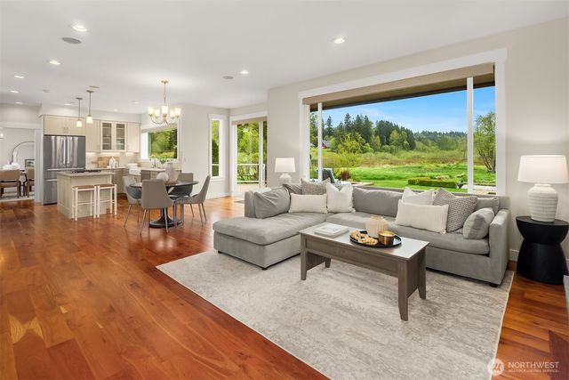 3516 224th Avenue NE, Redmond, WA 98053