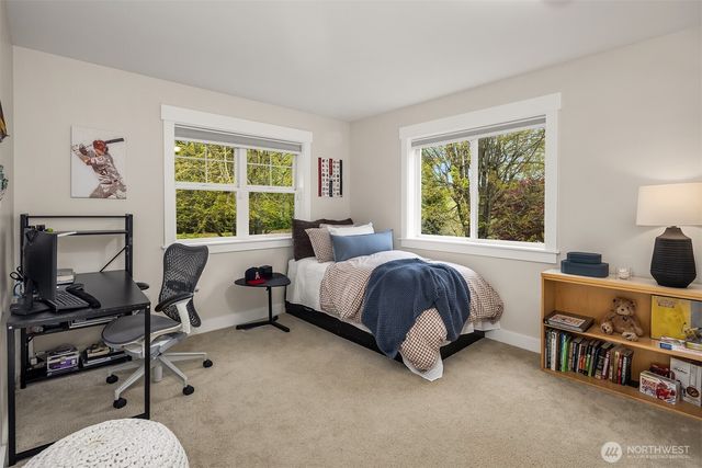 3516 224th Avenue NE, Redmond, WA 98053