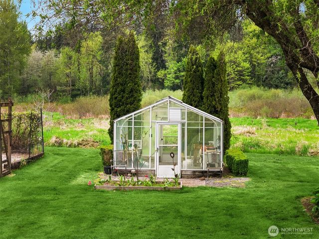 3516 224th Avenue NE, Redmond, WA 98053