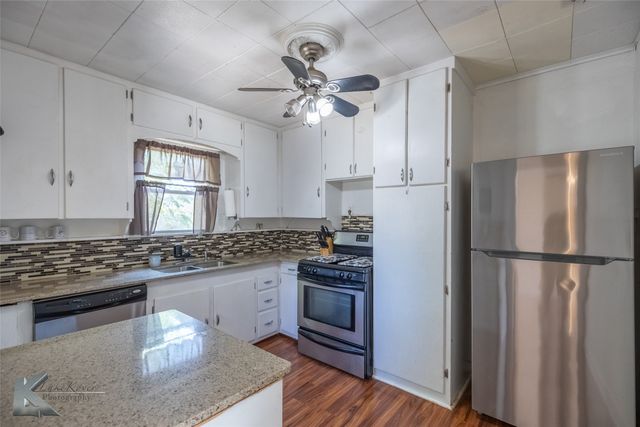 1507 Avenue M, Anson, TX 79501