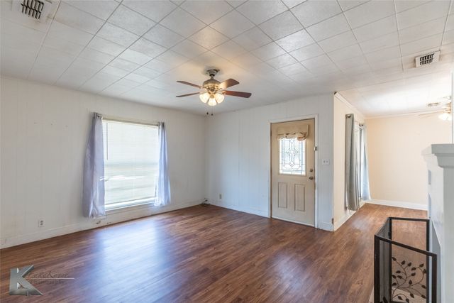 1507 Avenue M, Anson, TX 79501