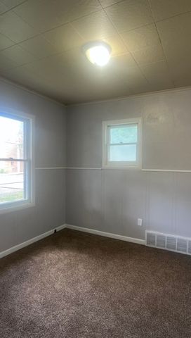 743 Nuebert Road, Flint, MI 48507