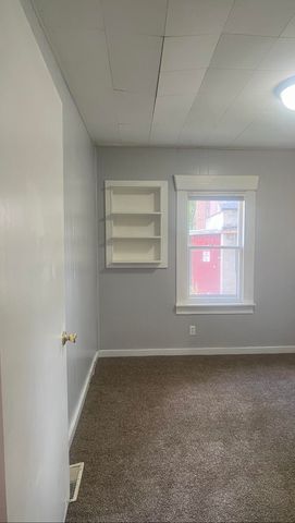 743 Nuebert Road, Flint, MI 48507