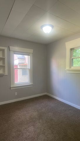 743 Nuebert Road, Flint, MI 48507