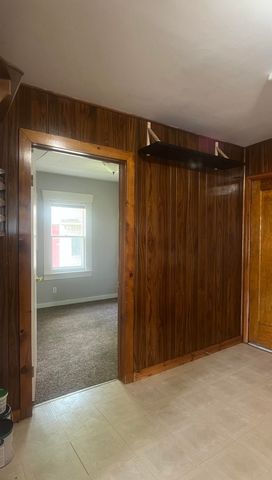 743 Nuebert Road, Flint, MI 48507