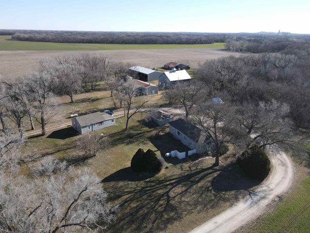 2314 & 2338 E Old Hwy 40, New Cambria, KS 67470