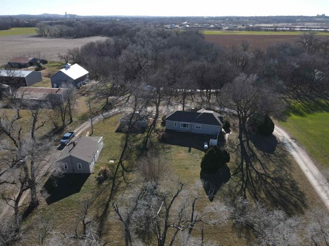 2314 & 2338 E Old Hwy 40, New Cambria, KS 67470
