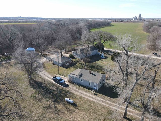 2314 & 2338 E Old Hwy 40, New Cambria, KS 67470