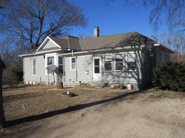 2314 & 2338 E Old Hwy 40, New Cambria, KS 67470