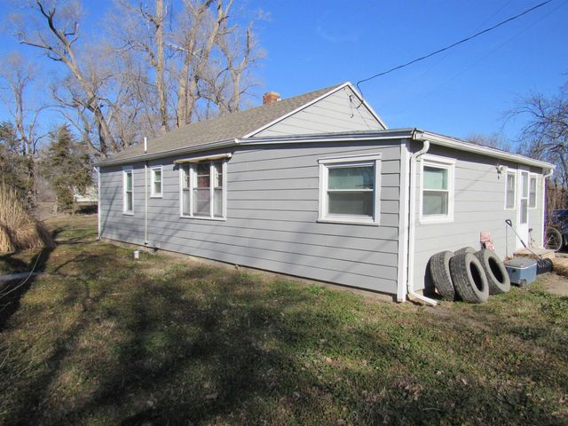 2314 & 2338 E Old Hwy 40, New Cambria, KS 67470