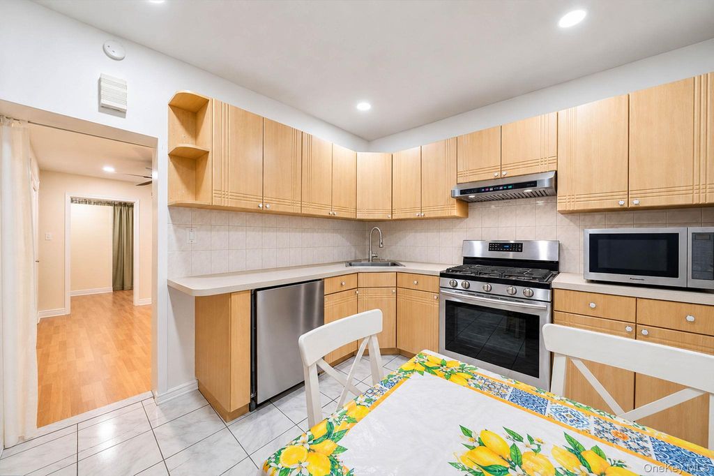 105 Hale Ave, Brooklyn, NY 11208 — photo 5