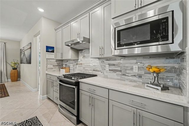 42999 Wiregrass LN, Punta Gorda, FL 33982