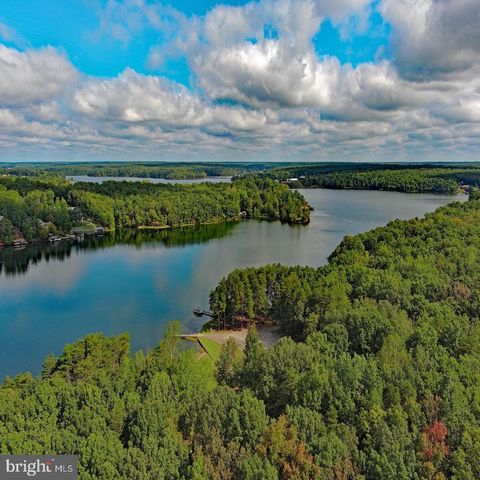 PLEASANTS LN, Mineral, VA 23117