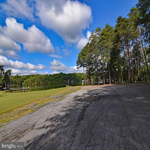 PLEASANTS LN, Mineral, VA 23117