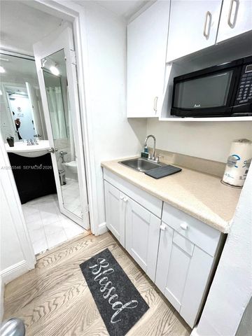 5445 Collins Avenue 1515, Miami Beach, FL 33140