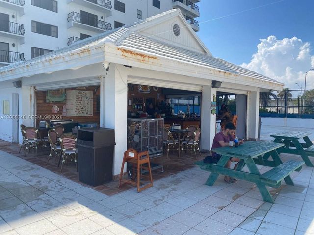 5445 Collins Avenue 1515, Miami Beach, FL 33140