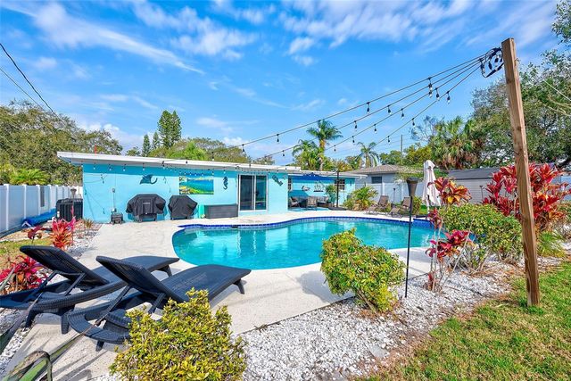 2032 GATEWOOD DRIVE, Largo, FL 33770