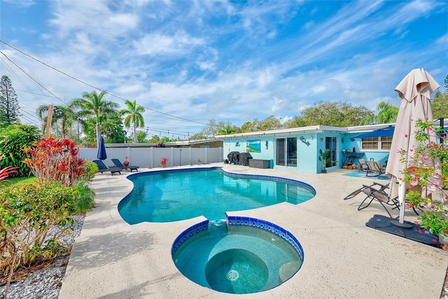 2032 GATEWOOD DRIVE, Largo, FL 33770