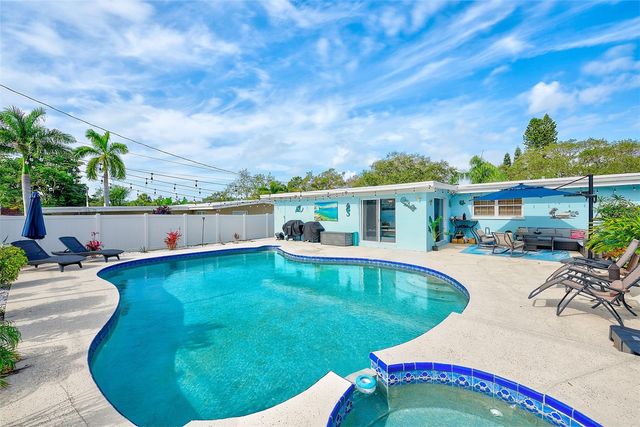 2032 GATEWOOD DRIVE, Largo, FL 33770