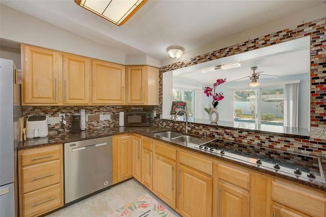 2032 GATEWOOD DRIVE, Largo, FL 33770