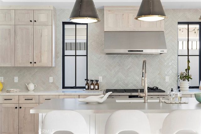 1423 Mariners Drive, Newport Beach, CA 92660