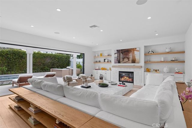 1423 Mariners Drive, Newport Beach, CA 92660