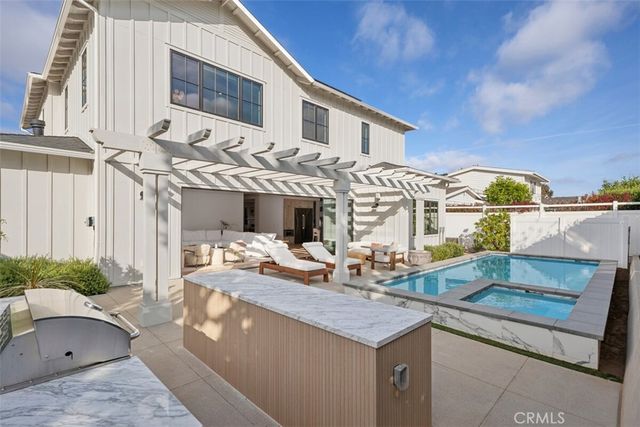 1423 Mariners Drive, Newport Beach, CA 92660
