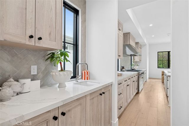 1423 Mariners Drive, Newport Beach, CA 92660