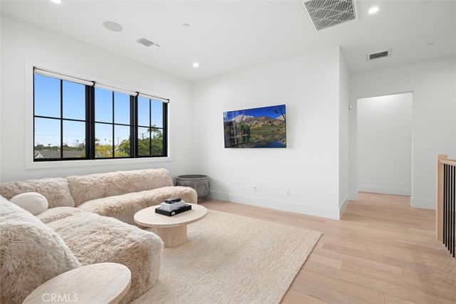 1423 Mariners Drive, Newport Beach, CA 92660