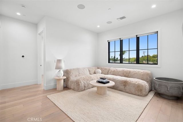 1423 Mariners Drive, Newport Beach, CA 92660