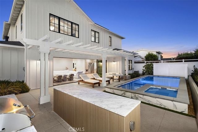 1423 Mariners Drive, Newport Beach, CA 92660