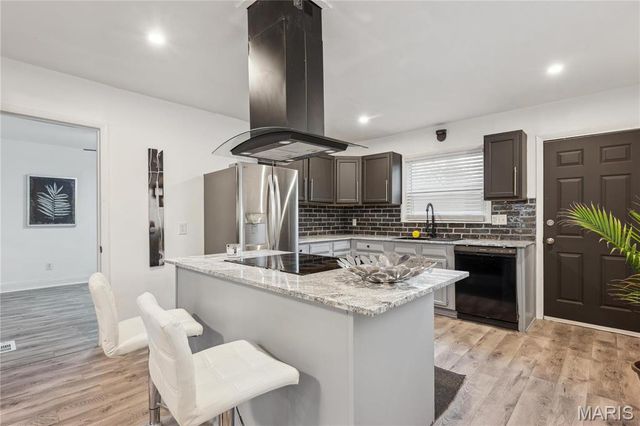 2808 Chadwick Drive, Bel-nor, MO 63121