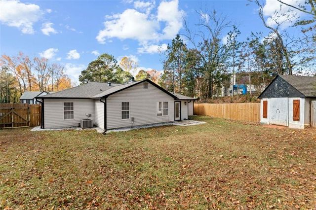 2254 Valley Wood Drive, Lawrenceville, GA 30044